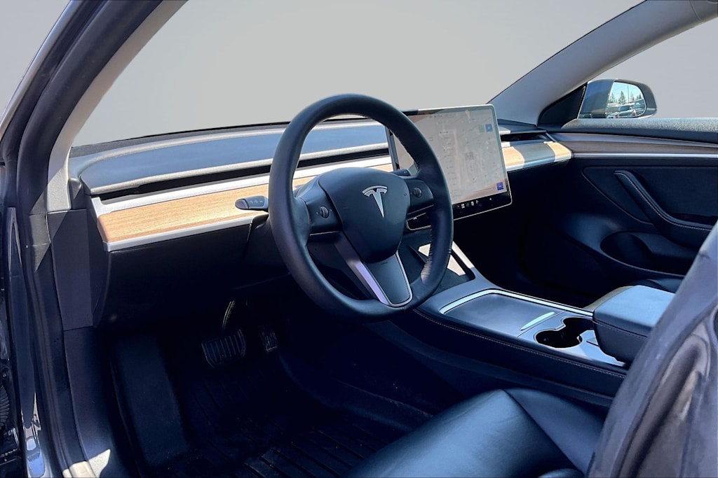 Thumbnail: 2022 Tesla Model 3 - 2