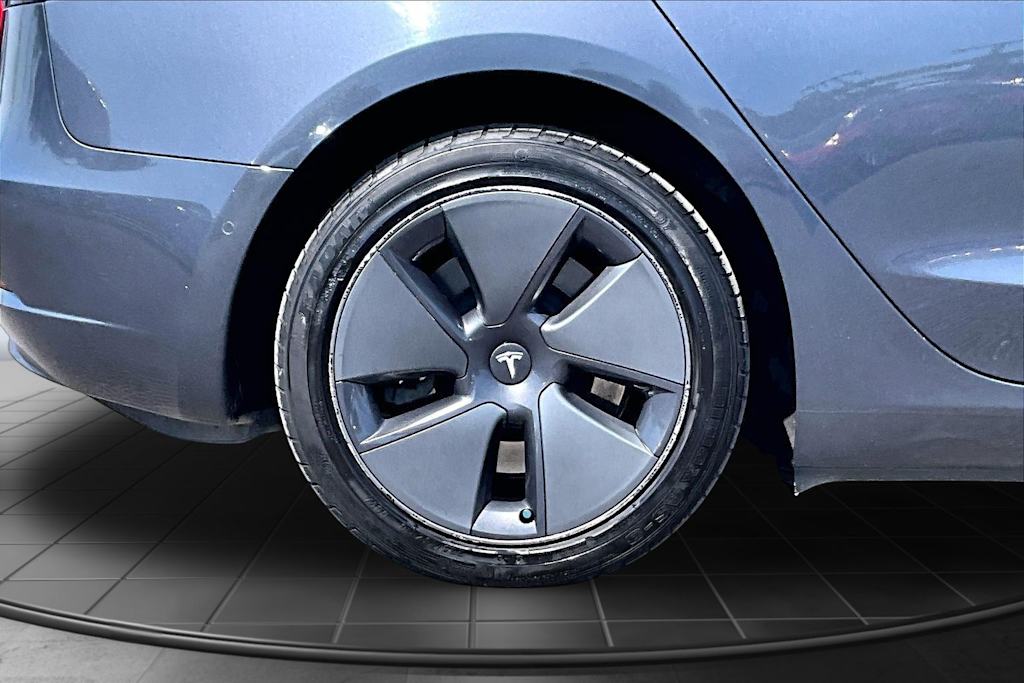 Thumbnail: 2022 Tesla Model 3 - 36