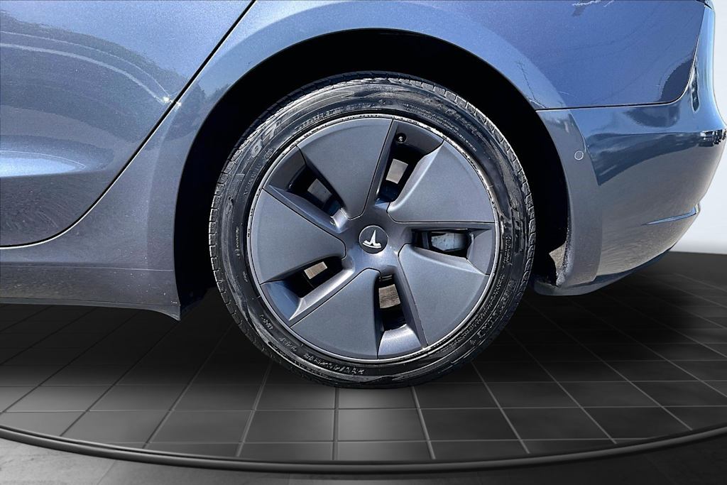 Thumbnail: 2022 Tesla Model 3 - 35