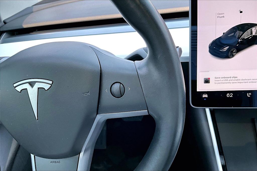 Thumbnail: 2018 Tesla Model 3 - 26