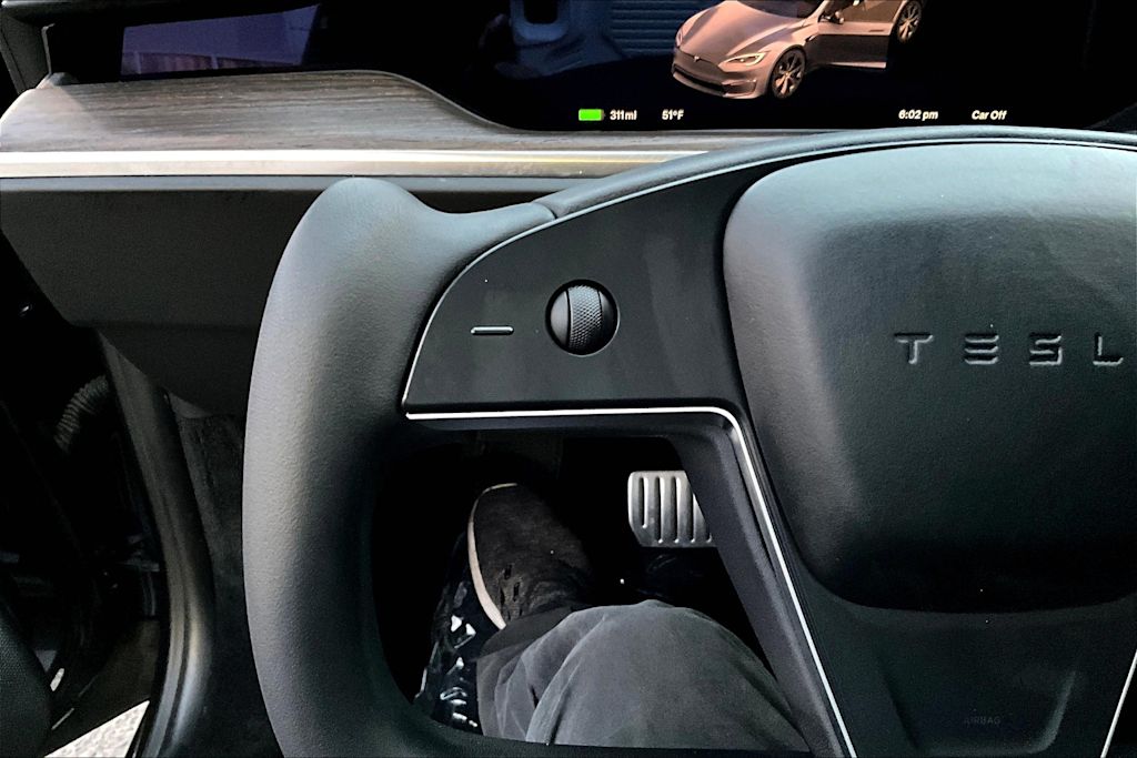 Thumbnail: 2022 Tesla Model S - 25