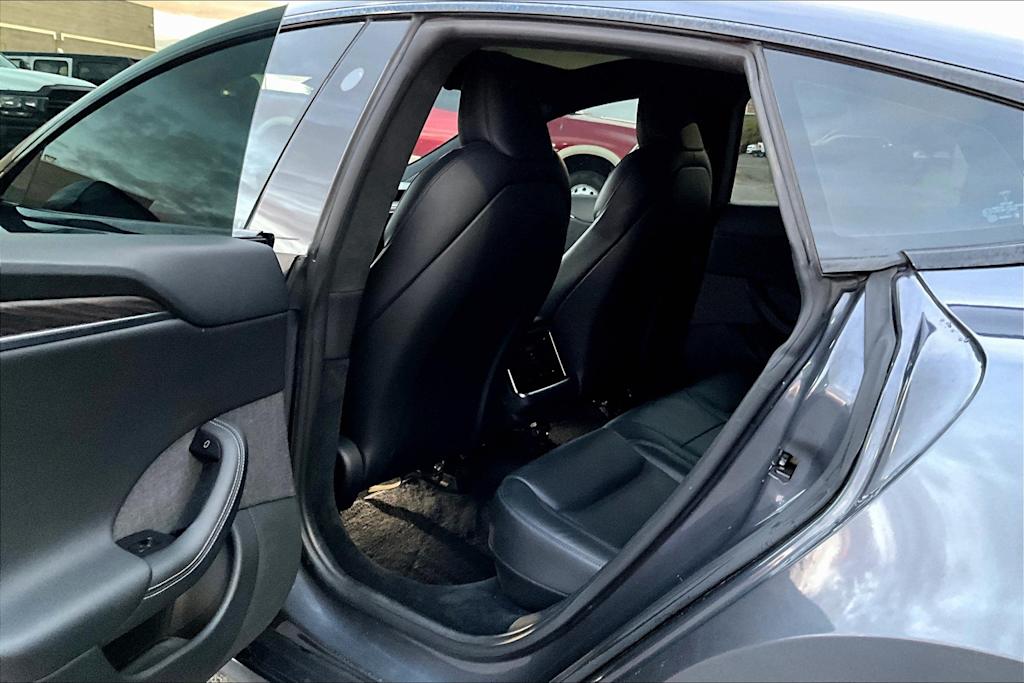 Thumbnail: 2022 Tesla Model S - 11