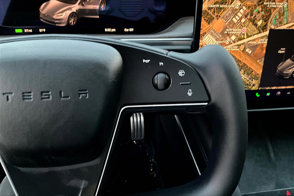 Thumbnail: 2022 Tesla Model S - 26