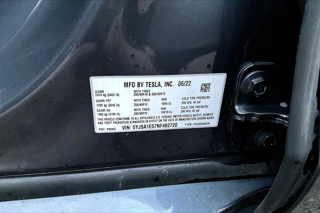 Thumbnail: 2022 Tesla Model S - 18