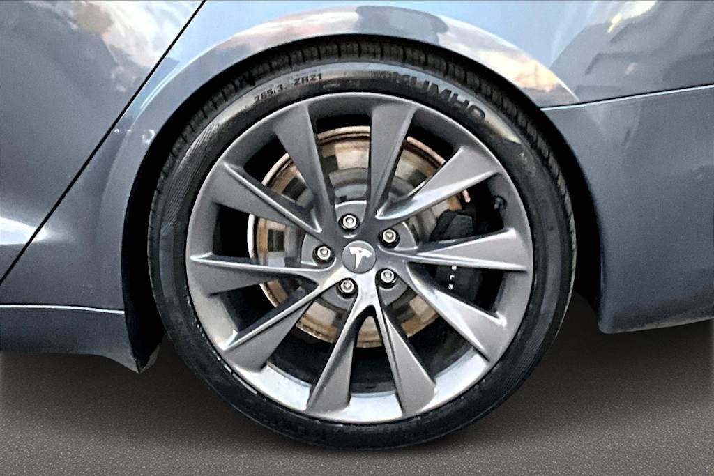 Thumbnail: 2022 Tesla Model S - 36