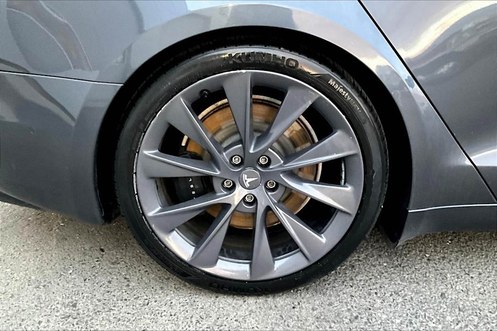 Thumbnail: 2022 Tesla Model S - 35