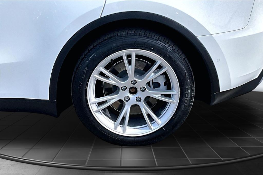 Thumbnail: 2021 Tesla Model Y - 36