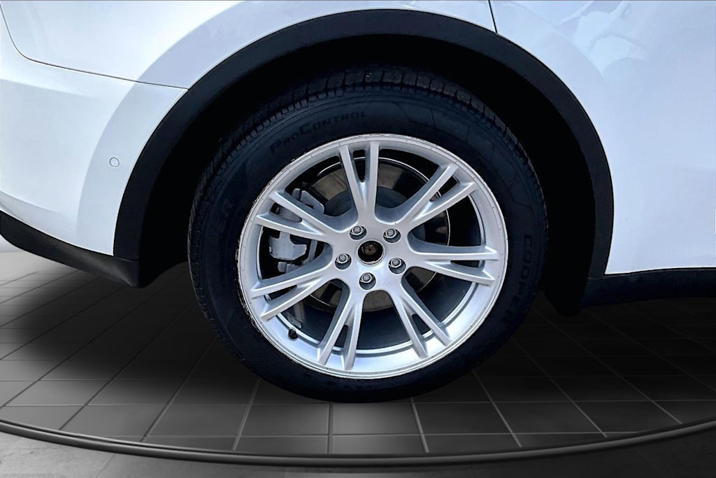 Thumbnail: 2021 Tesla Model Y - 35