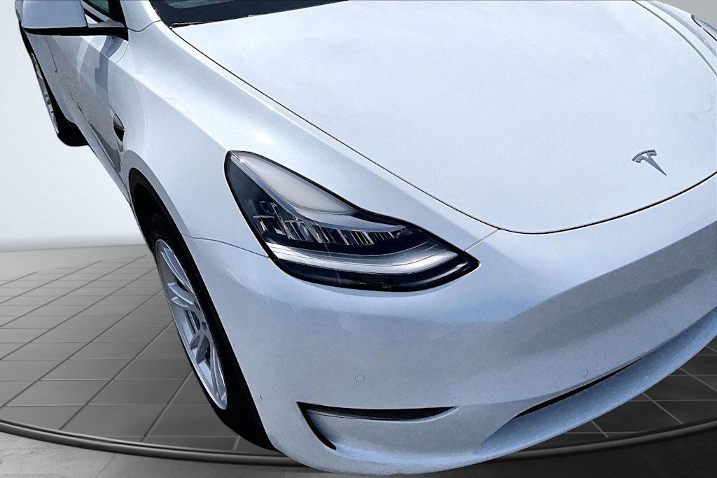 Thumbnail: 2021 Tesla Model Y - 31
