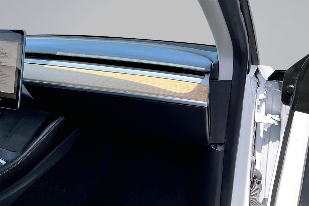 Thumbnail: 2021 Tesla Model Y - 25