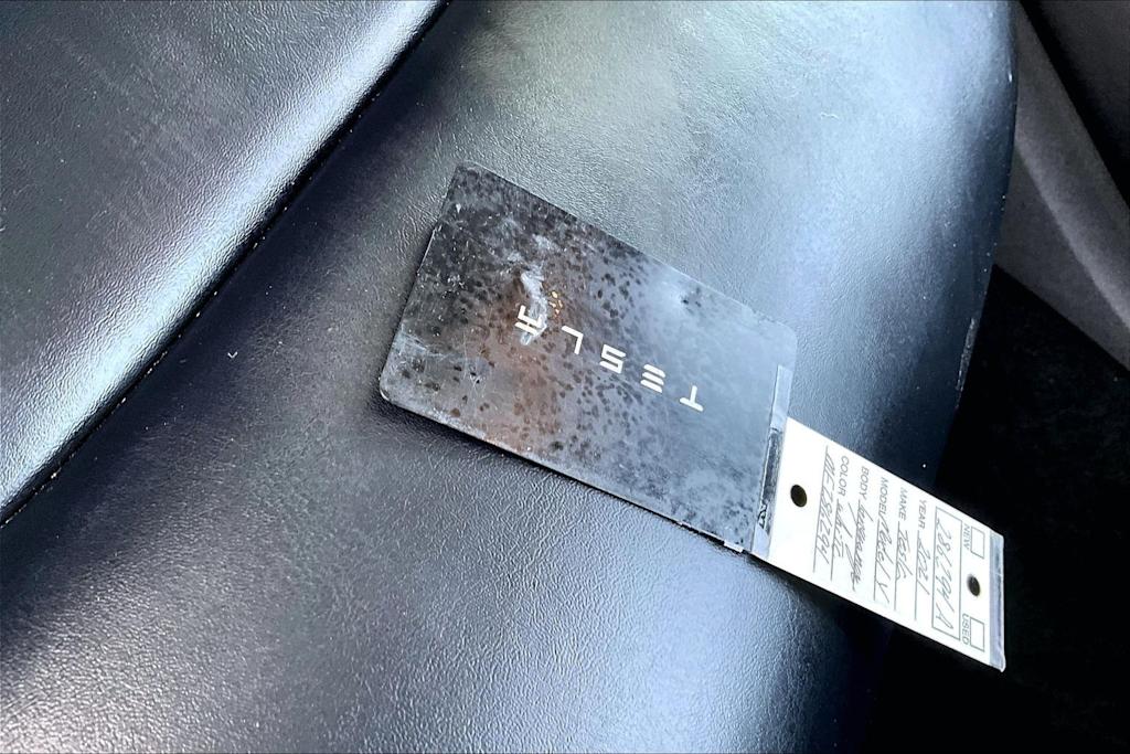 Thumbnail: 2021 Tesla Model Y - 17