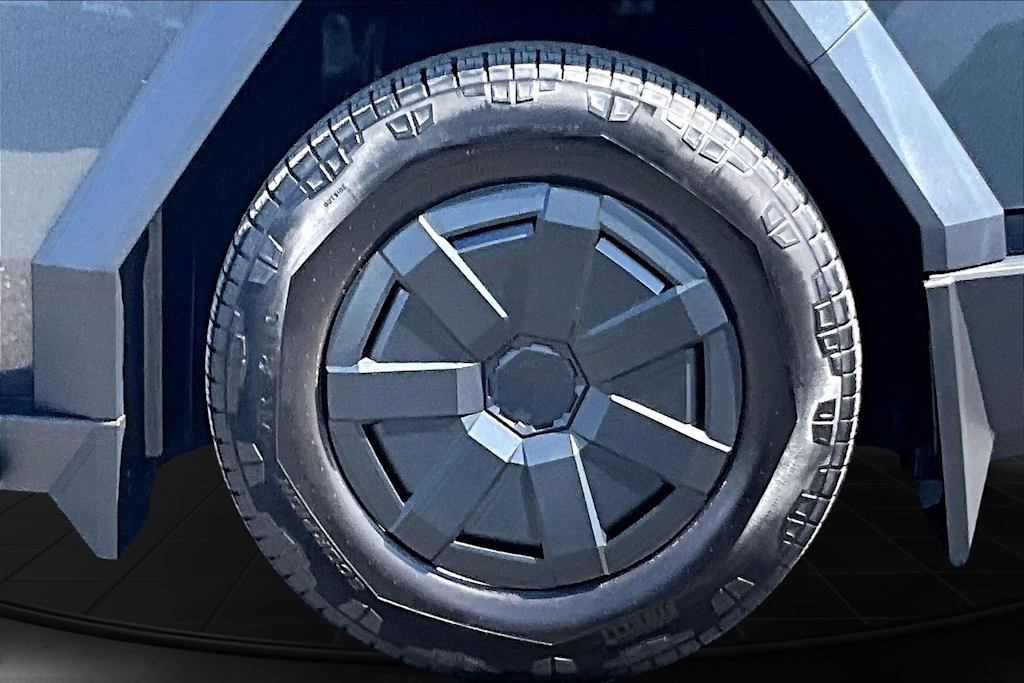 Thumbnail: 2025 Tesla Cybertruck - 36