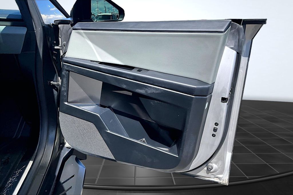 Thumbnail: 2025 Tesla Cybertruck - 30