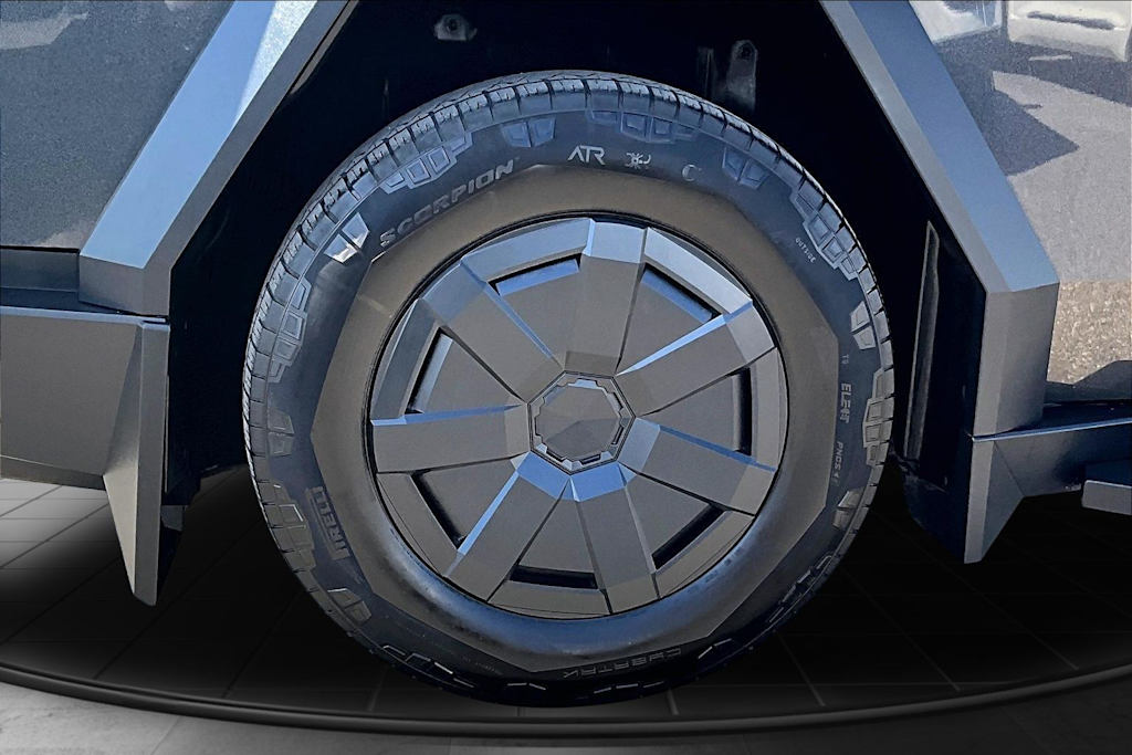 Thumbnail: 2025 Tesla Cybertruck - 35