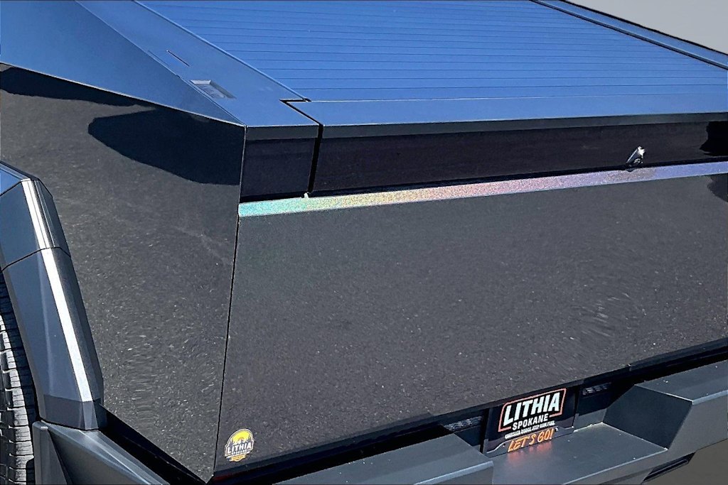 Thumbnail: 2025 Tesla Cybertruck - 7