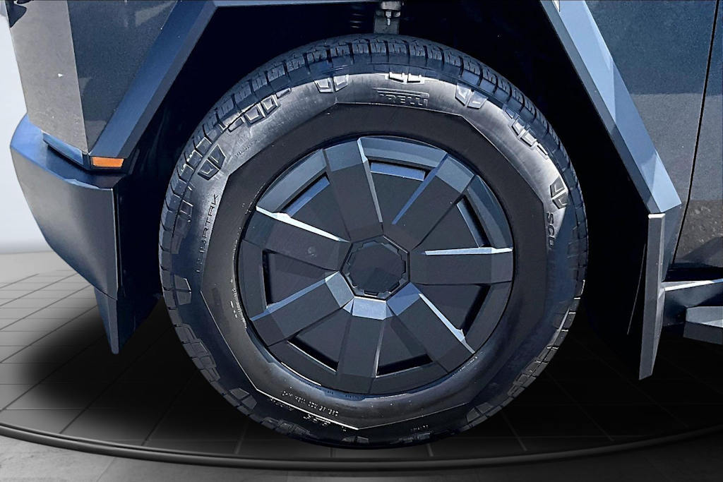Thumbnail: 2025 Tesla Cybertruck - 8