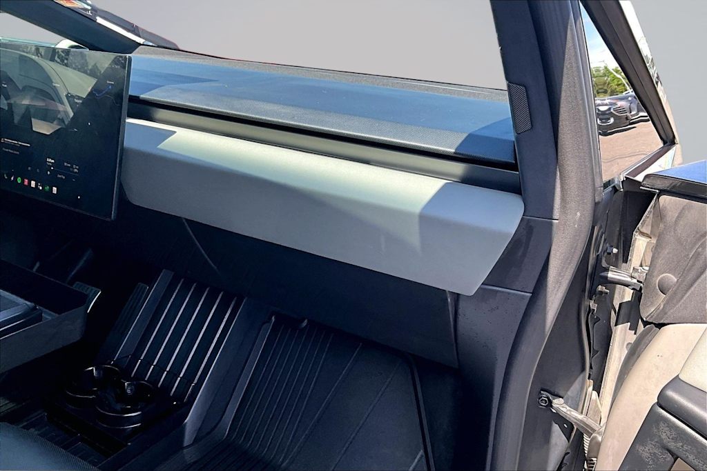 Thumbnail: 2025 Tesla Cybertruck - 25