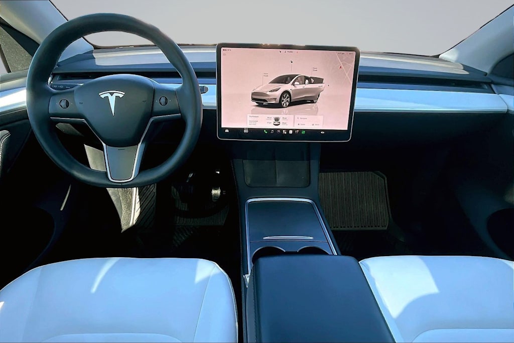 Thumbnail: 2023 Tesla Model Y - 9