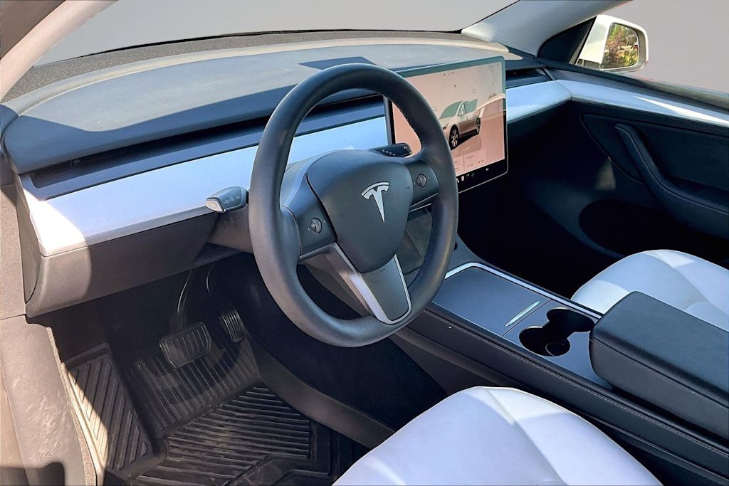 Thumbnail: 2023 Tesla Model Y - 2