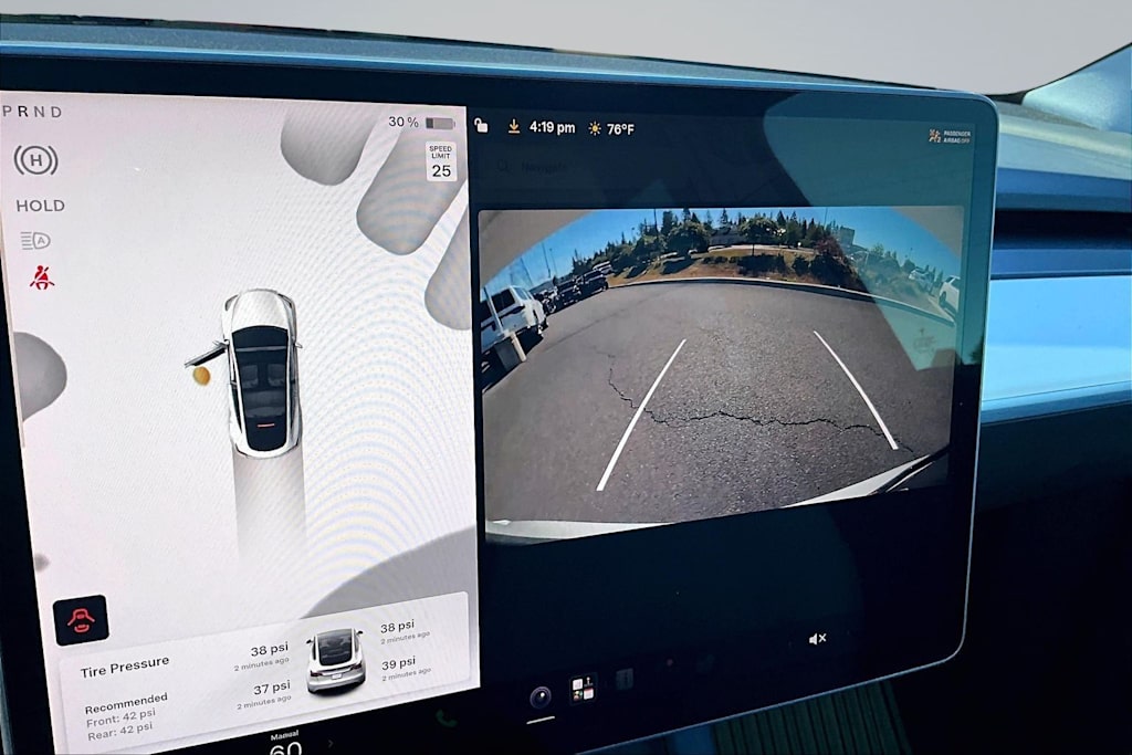 Thumbnail: 2023 Tesla Model Y - 14