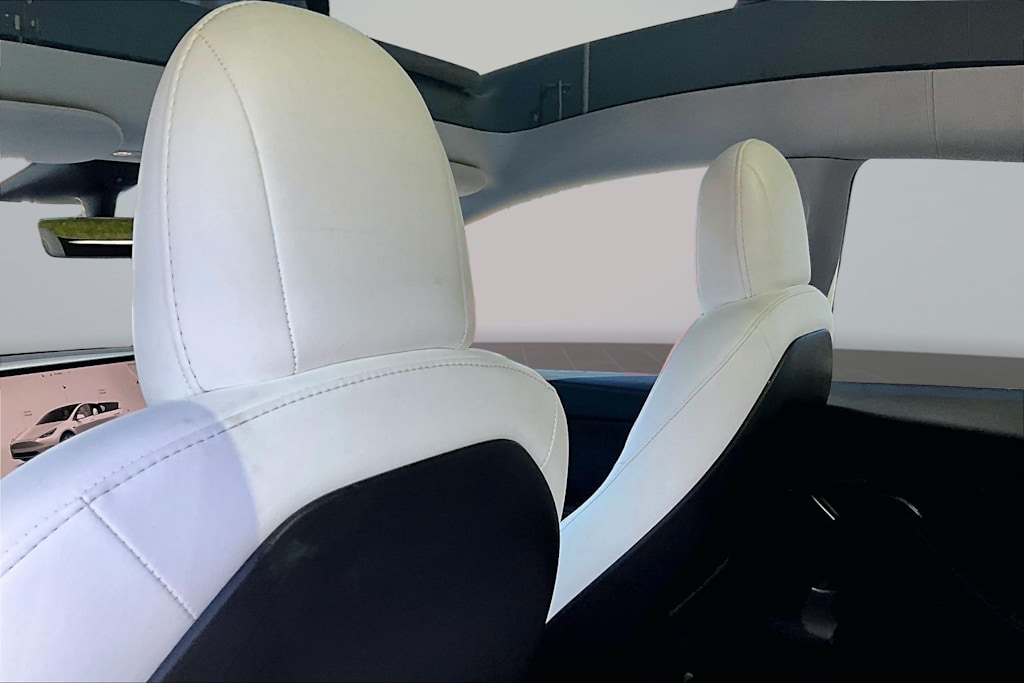 Thumbnail: 2023 Tesla Model Y - 11