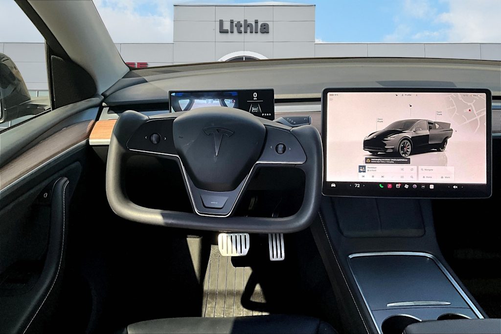 2024 Tesla Model Y Performance 8