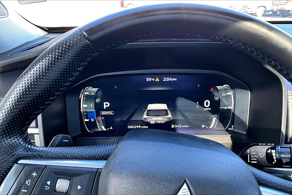 Thumbnail: 2024 Mitsubishi Outlander - 17