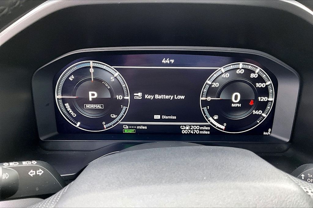 Thumbnail: 2023 Mitsubishi Outlander - 17