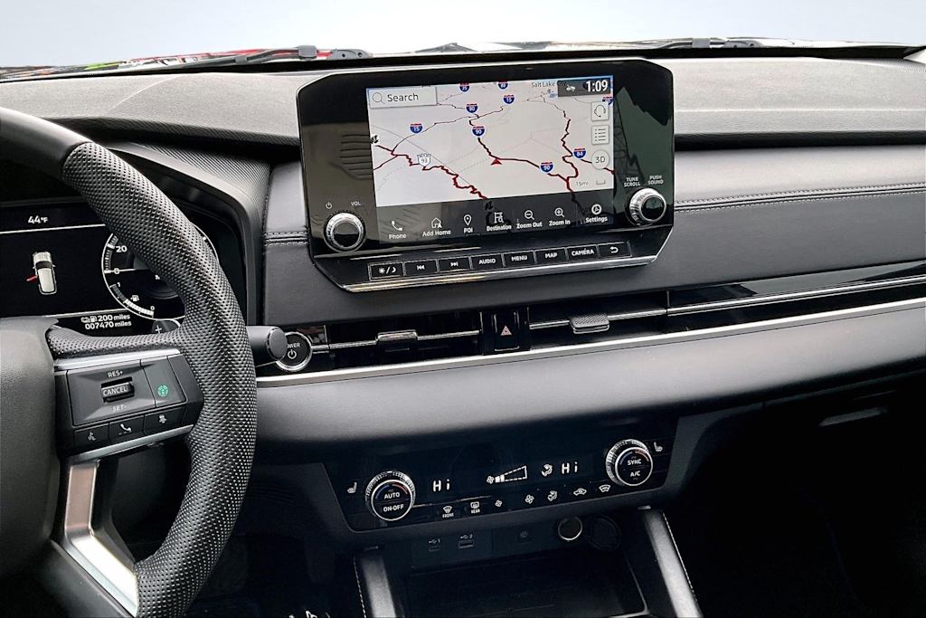 Thumbnail: 2023 Mitsubishi Outlander - 15