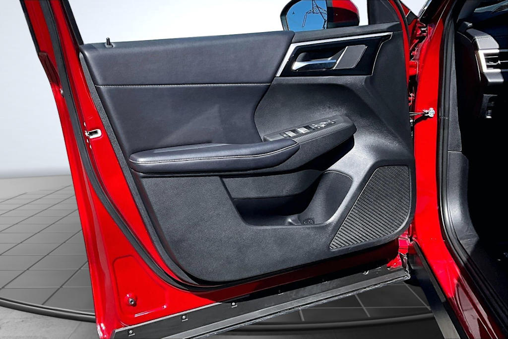 Thumbnail: 2025 Mitsubishi Outlander - 28