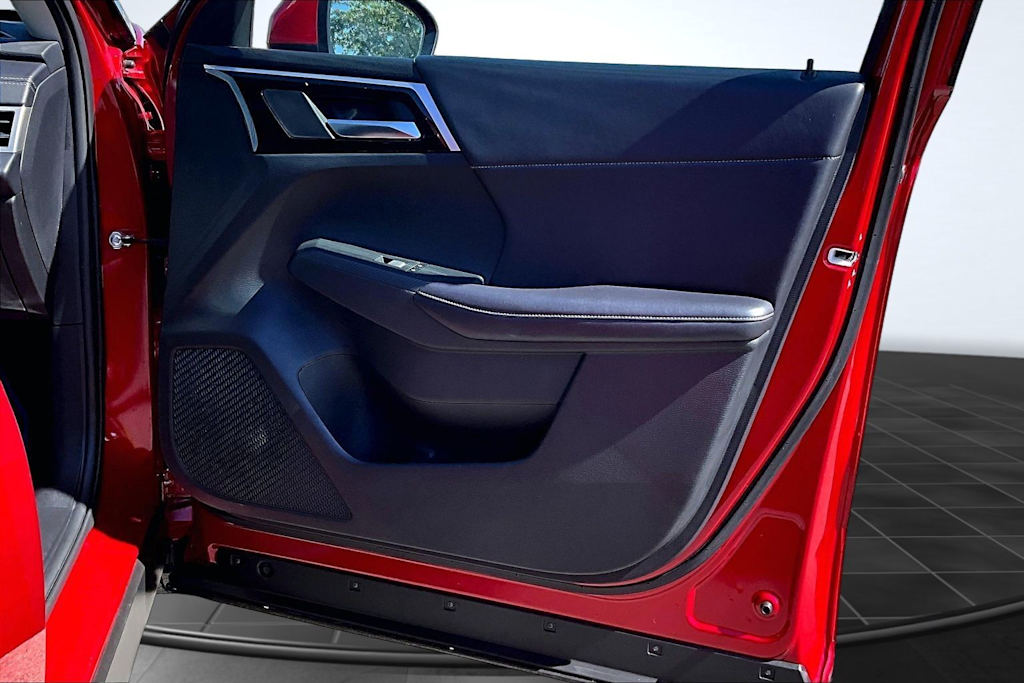 Thumbnail: 2025 Mitsubishi Outlander - 29