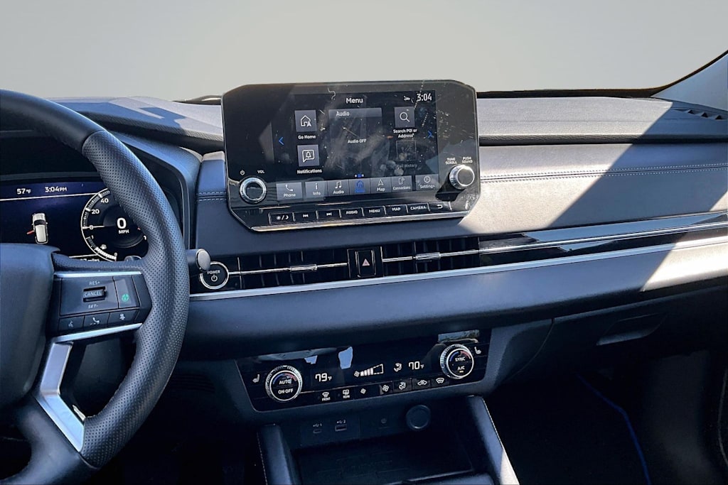 Thumbnail: 2025 Mitsubishi Outlander - 16