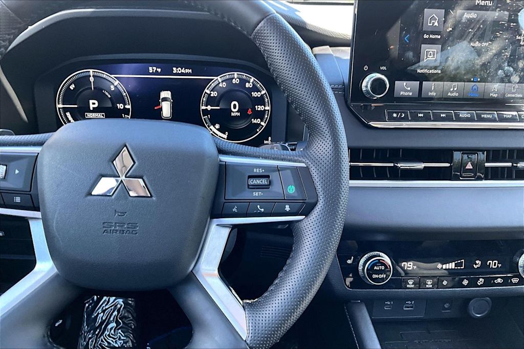 Thumbnail: 2025 Mitsubishi Outlander - 26