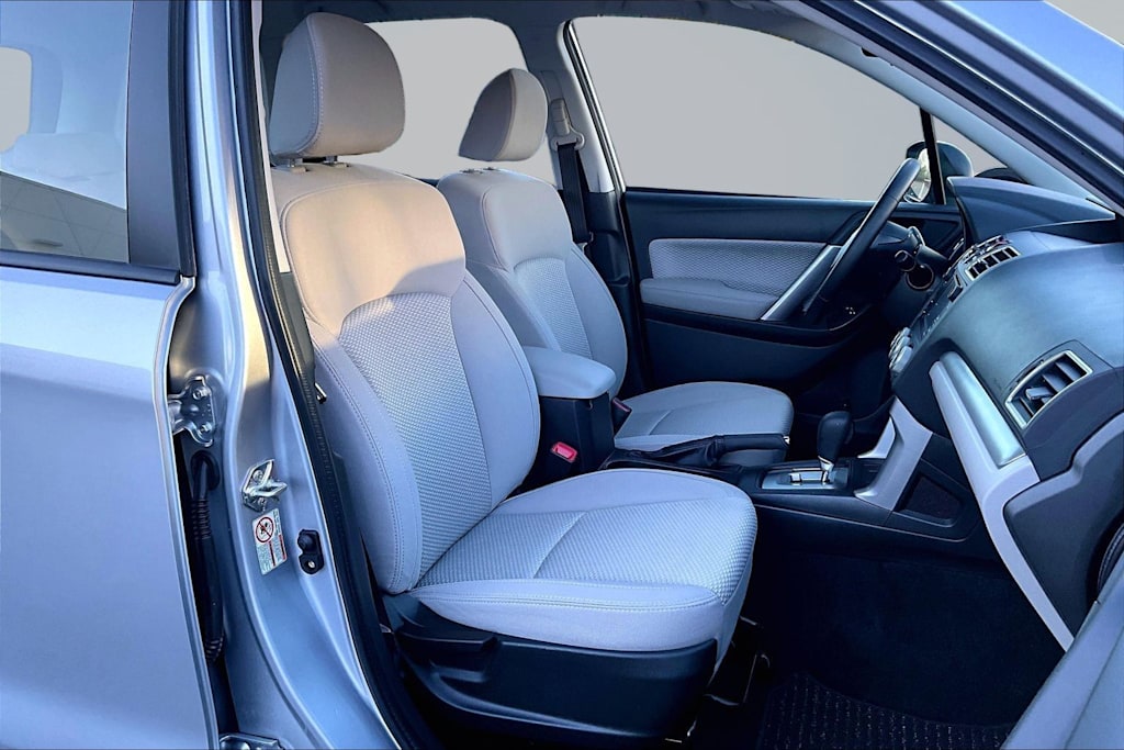 Thumbnail: 2017 Subaru Forester - 11