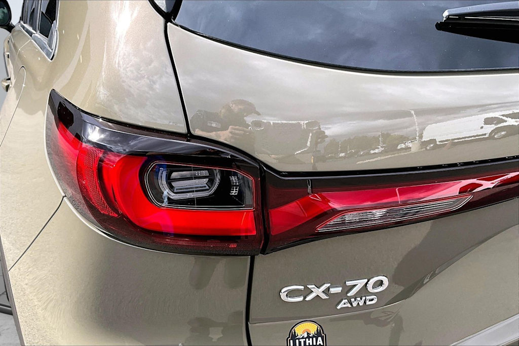 Thumbnail: 2025 Mazda CX-70 - 32
