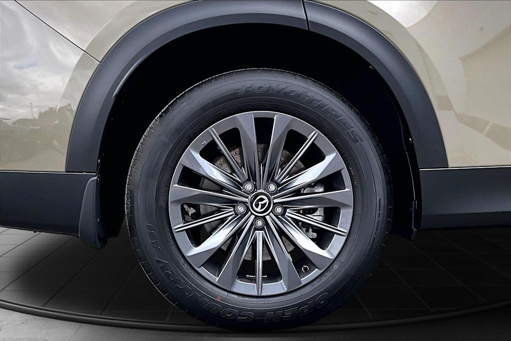Thumbnail: 2025 Mazda CX-70 - 35