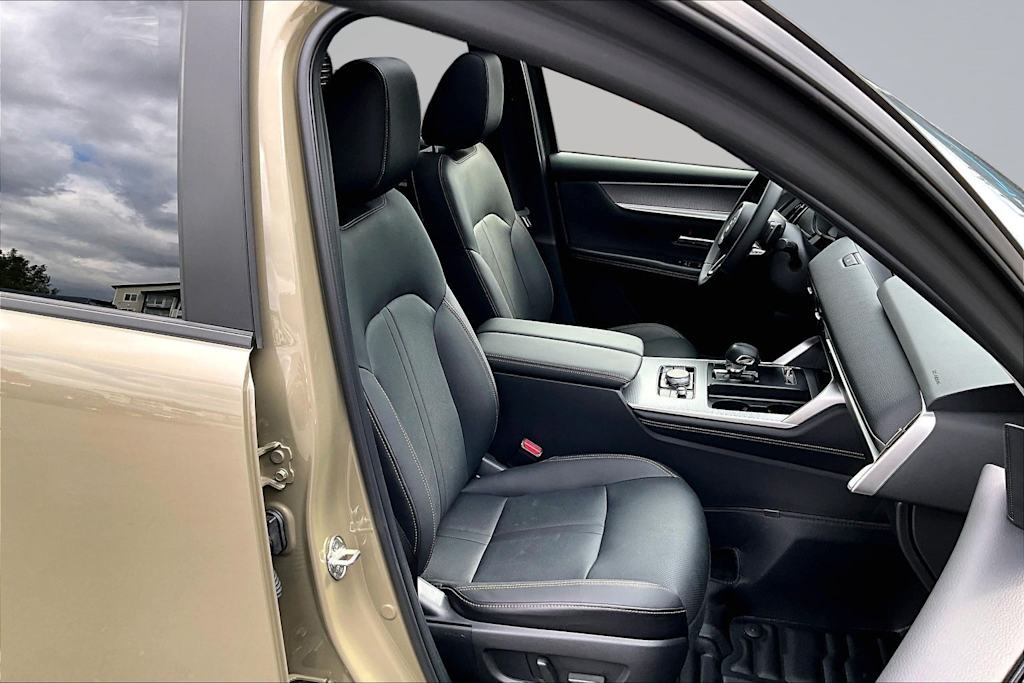Thumbnail: 2025 Mazda CX-70 - 12