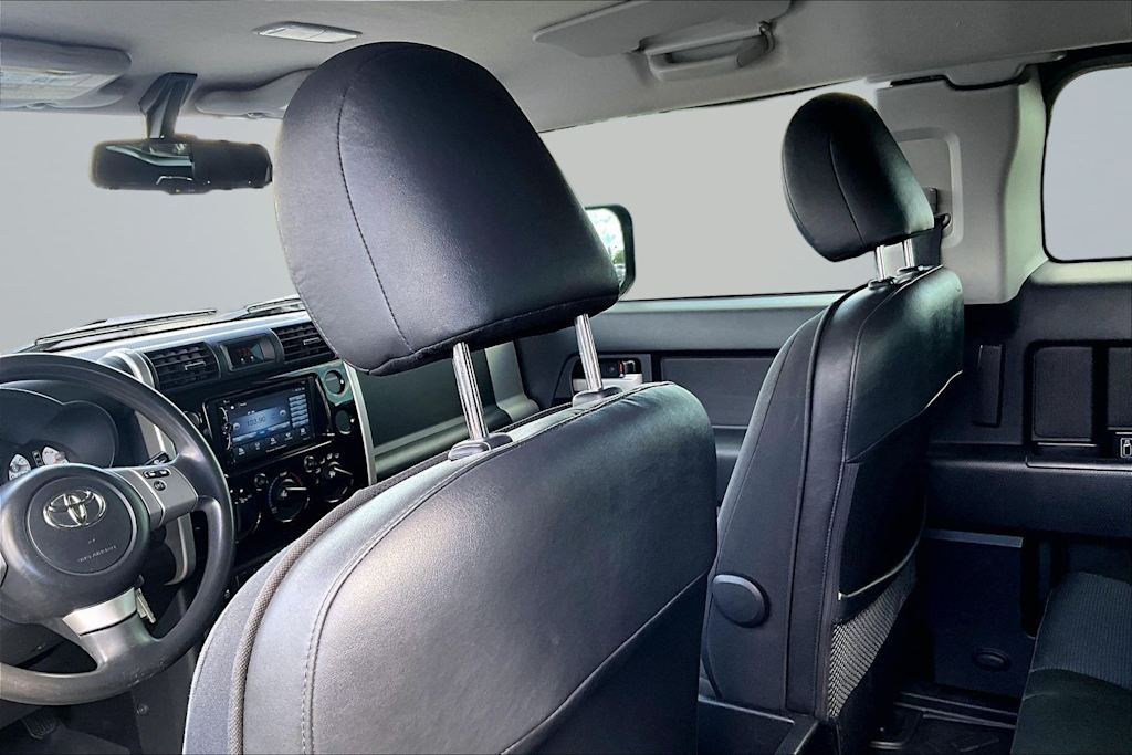 Thumbnail: 2014 Toyota FJ Cruiser - 12