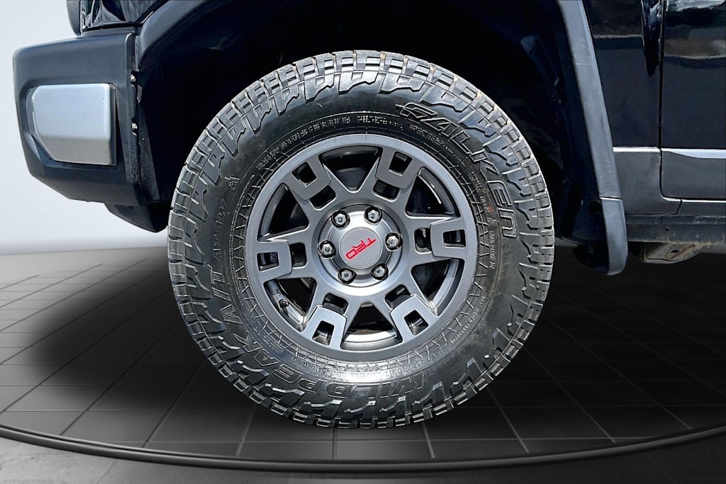 Thumbnail: 2014 Toyota FJ Cruiser - 8