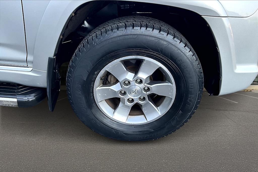 Thumbnail: 2012 Toyota 4Runner - 34