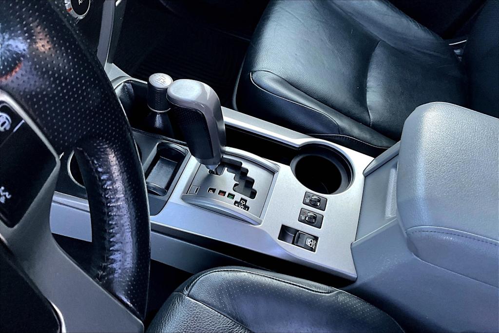 Thumbnail: 2012 Toyota 4Runner - 17