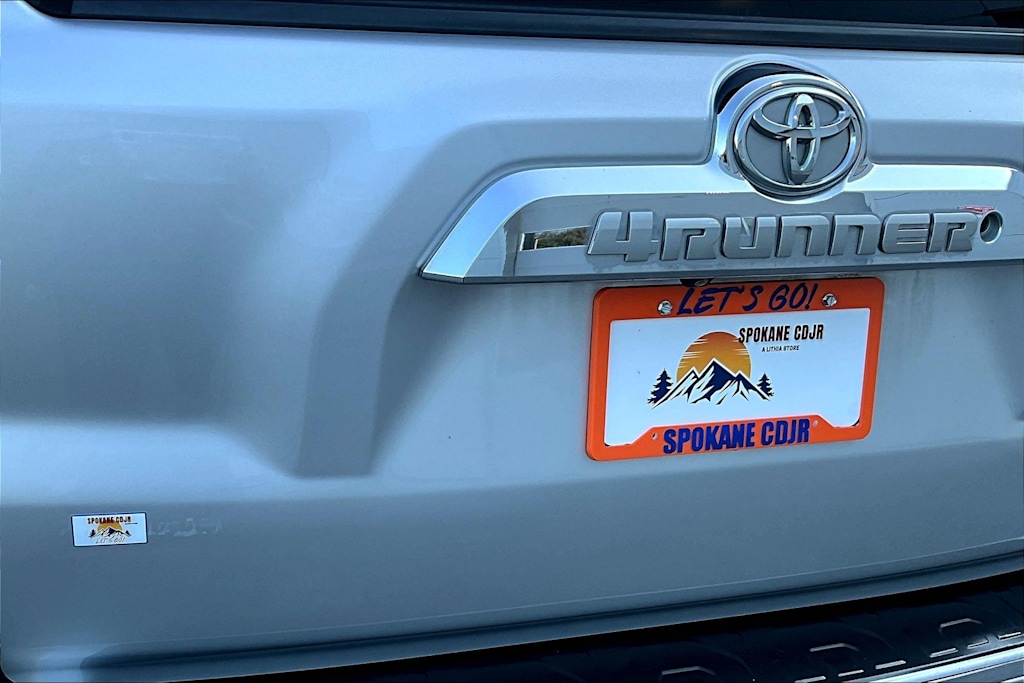 Thumbnail: 2012 Toyota 4Runner - 7