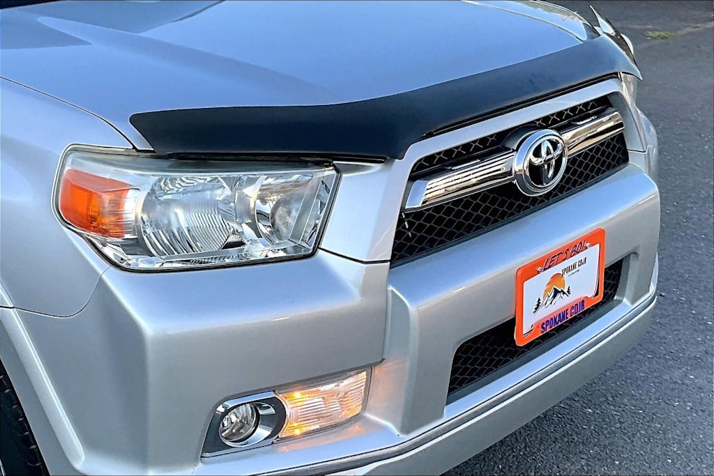 Thumbnail: 2012 Toyota 4Runner - 33