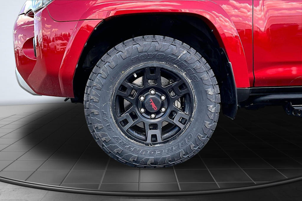 Thumbnail: 2019 Toyota 4Runner - 8