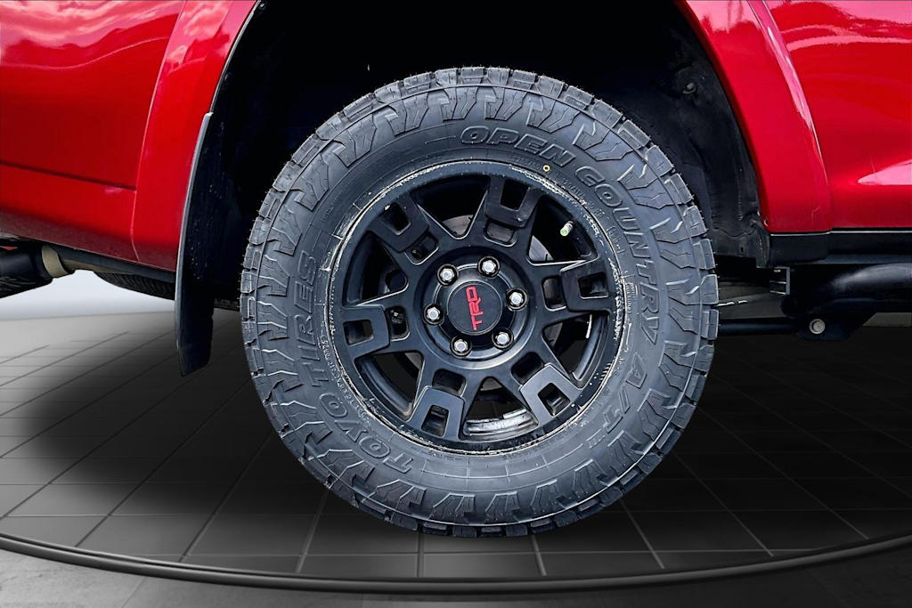 Thumbnail: 2019 Toyota 4Runner - 35