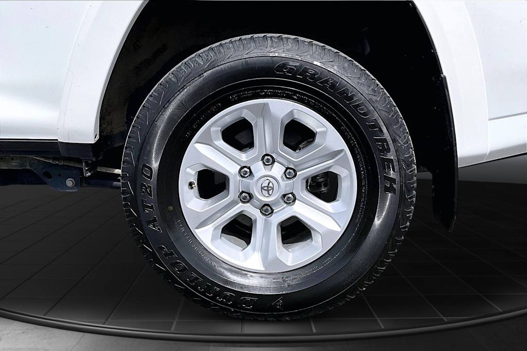 Thumbnail: 2024 Toyota 4Runner - 35