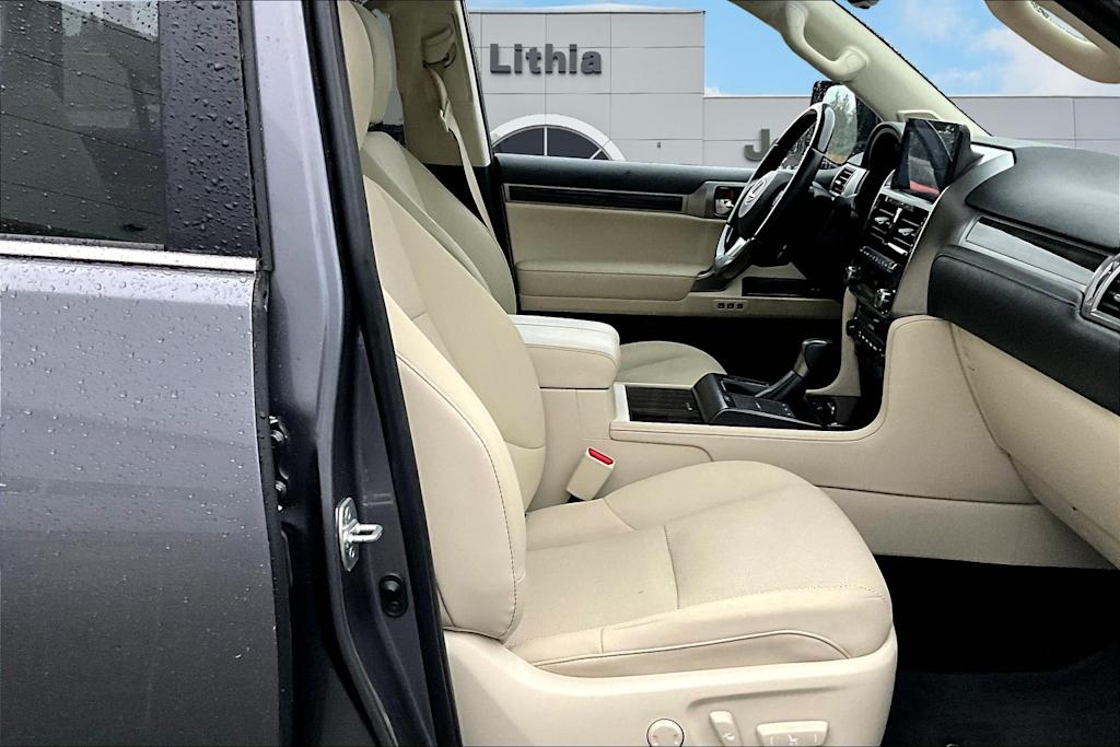 Thumbnail: 2023 Lexus GX - 12