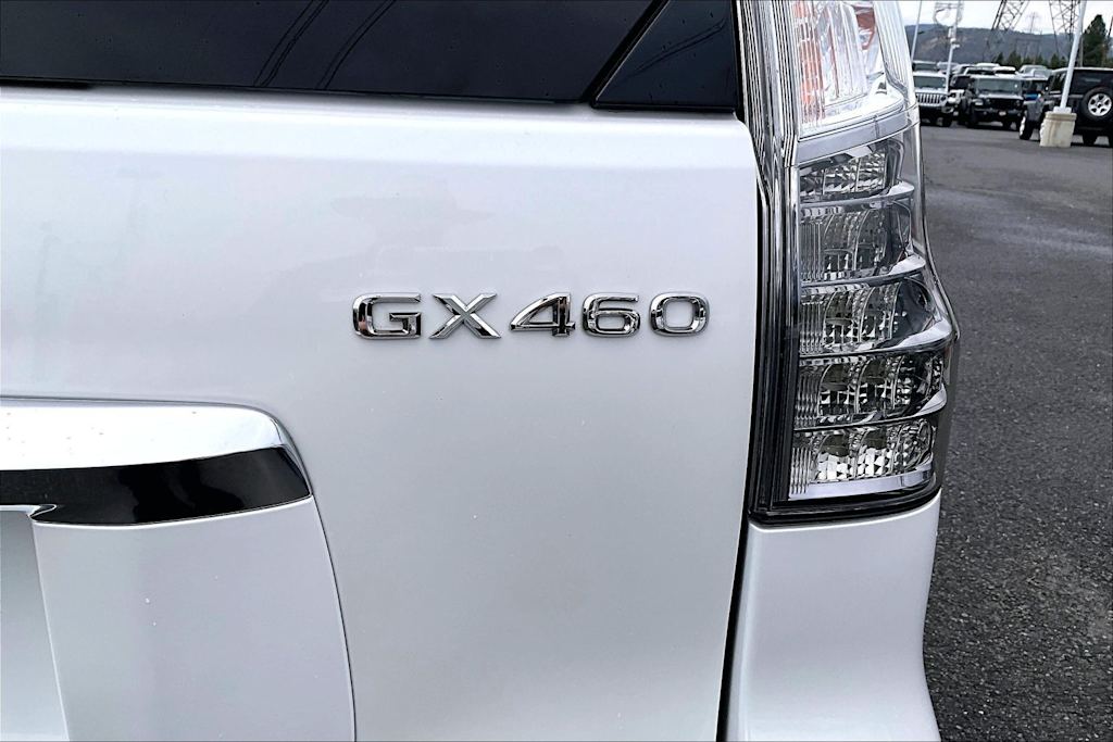 Thumbnail: 2022 Lexus GX - 21