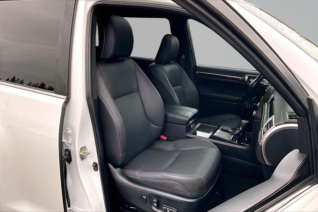 Thumbnail: 2022 Lexus GX - 11