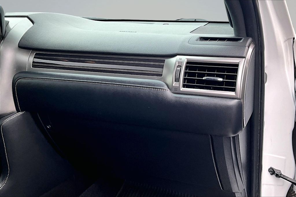 Thumbnail: 2022 Lexus GX - 25